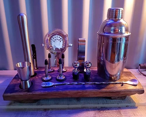 Oak whiskey barrel cocktail making set